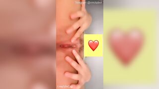 Bướm non thủ dâm móc lồn 1