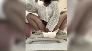 Gái dâm chubby vú to lồn múp dụp thủ dâm bằng toy dâm đãng p1