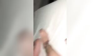 Chịch em chưa sướng em phải móc thêm lỗ đít nữa