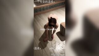 Train e teen slave vú múp hồng làm slave xích cổ dắt đi dạo r tát vào vú e