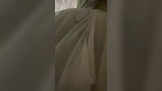 ngày mưa bé yêu rủ qua trọ em chơi mà em mặc thế này