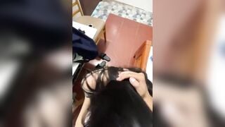 Em gái đang học bài anh họ lại bắt bú cu trả bài