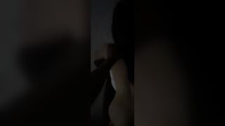 Nữa đêm tắt điện đâu biết thằng anh nó chơi em gái trong phòng