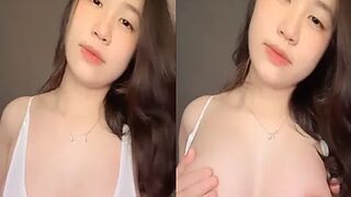 Em hotgirl Mộc Mộc một thời call show vú bím cực mướt p1