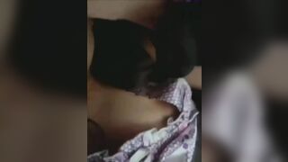 Chờ đến đêm rồi em vạch vú cho anh ngắm