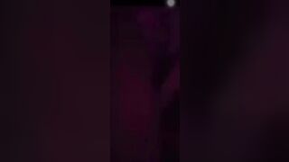 Nữ sinh bị *** tập thể ngay tại quán bar
