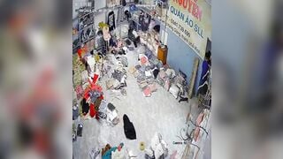 Hack cam: bị nhân viên kéo đi ***, phản kháng không được còn bị kêu người đụ p1