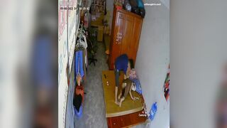 Hack cam: bị nhân viên kéo đi ***, phản kháng không được còn bị kêu người đụ p1