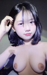 Lột đồ con đỉ ngọc như