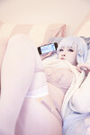 Cô gái loli dễ thương 3