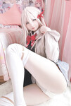 Em gái cosplay t tìm từ mấy ảnh tiktok sang :)))