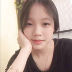 Bé học sinh