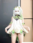 Em loli thích cosplay khoe hàng