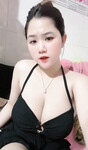 Em gái xinh Thảo Hiền show vú quá to của mình