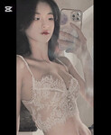 Gái tự chụp khoe hàng