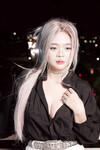 Idol nào đây bận đồ sex quá