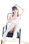 E gái vừa tốt nghiệp đã thành mẫu ảnh 18+