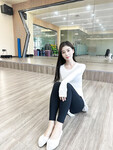Đi công tác bên TQ cũng được sướng với người bạn đẹp