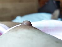 Em loli bé bỏng, vú non, lồn mới