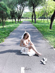 Người mẫu body chuẩn vú to lồn múp đi chụp ảnh nude kiếm tền
